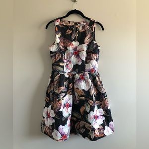 Minuet Size S Floral Watercolor Jacquard Dress
